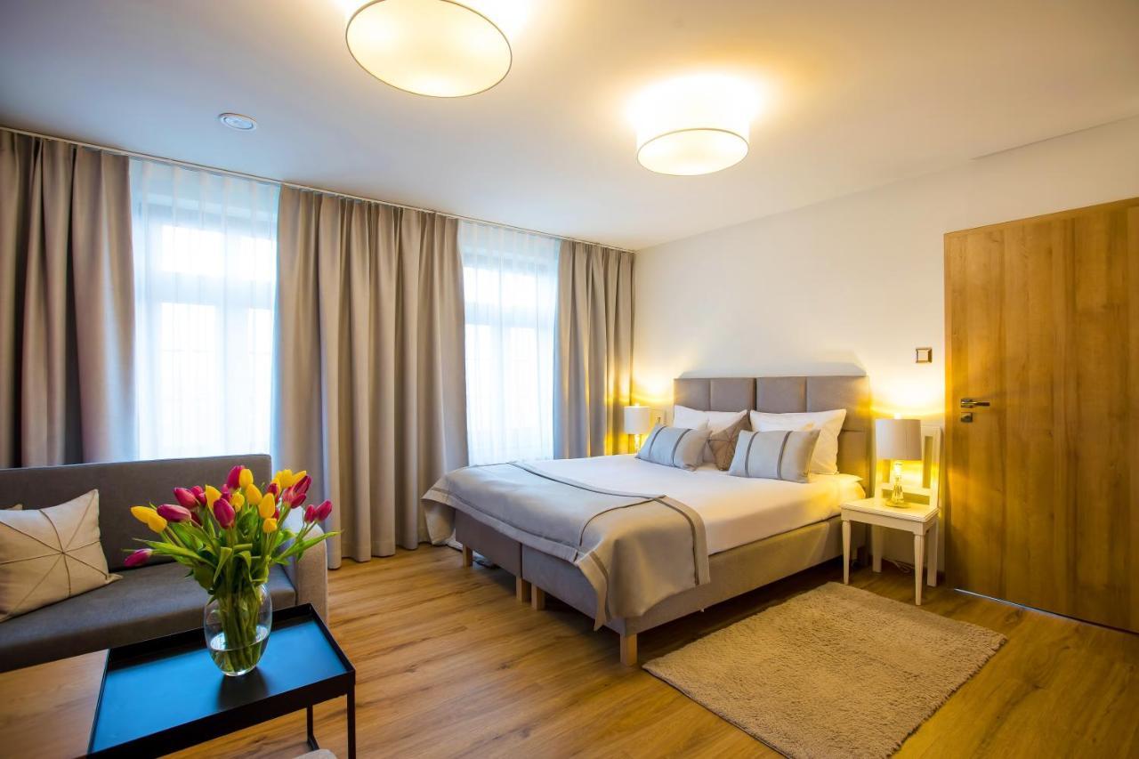 Hotel I Restauracja Na Skarpie Зомбковіце-Шльонскє Екстер'єр фото